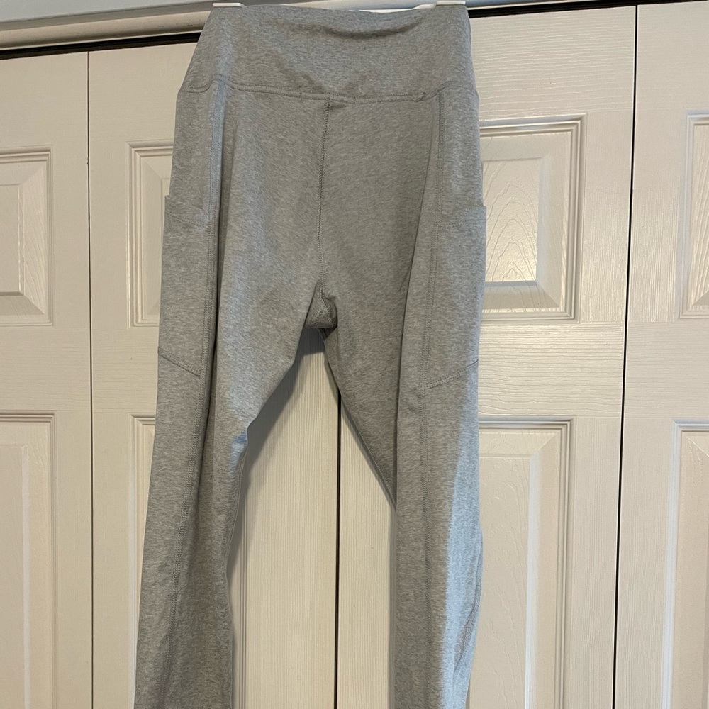 Gray Leggings with Pockets
